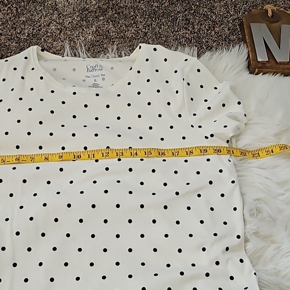 Croft & Barrow The Classic Tee Cream and Black Polka Dot Tee NWOT - Picture 11 of 12